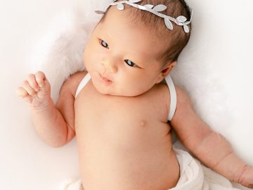 Cherishing the Beauty of New Life: Toronto Newborn Photography